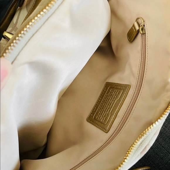 Coach handbag/satchel - Picture 9 of 10